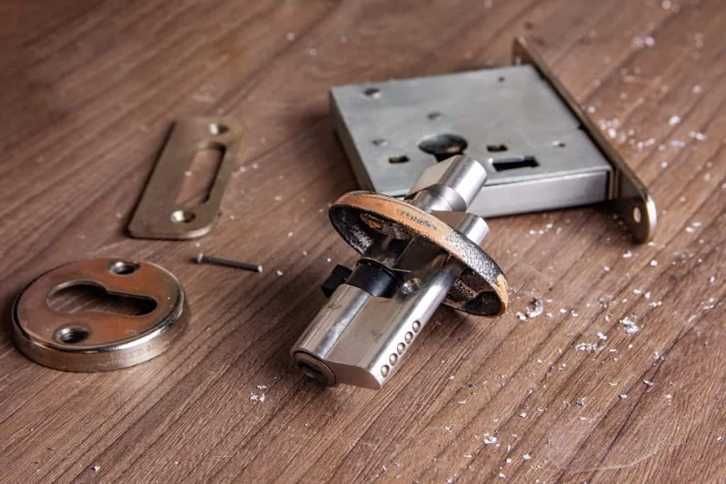Home Lock Installation & Repair 1